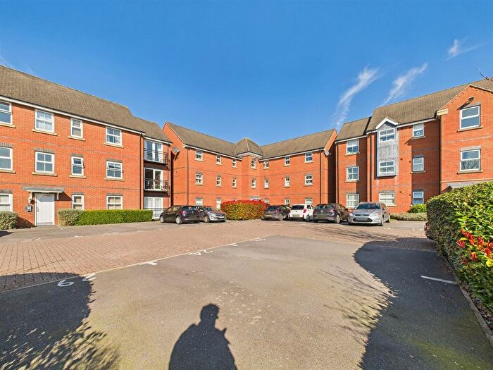 2 Bedroom Flat To Rent In Lime Tree Grove, Loughborough, LE11