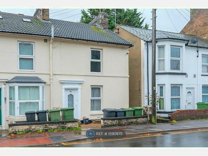 4 Bedroom End Of Terrace House To Rent In Ashford Road, Maidstone, ME14