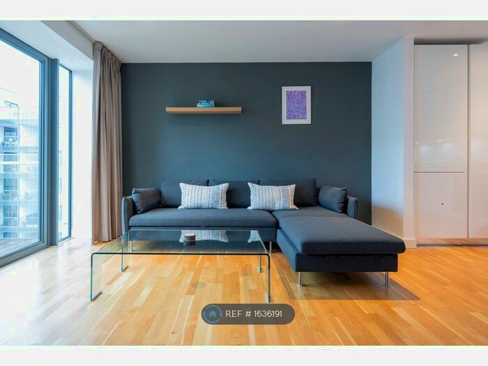 2 Bedroom Flat To Rent In Scarlet Close, London, E20