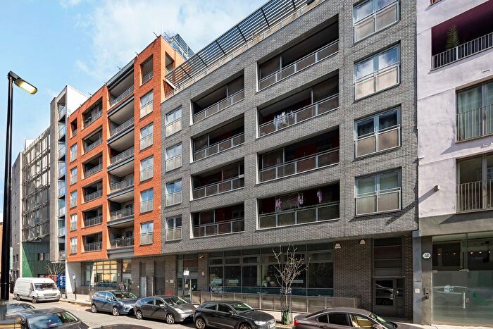 2 Bedroom Flat To Rent In Jacobs Court, Plumbers Row, London, E1