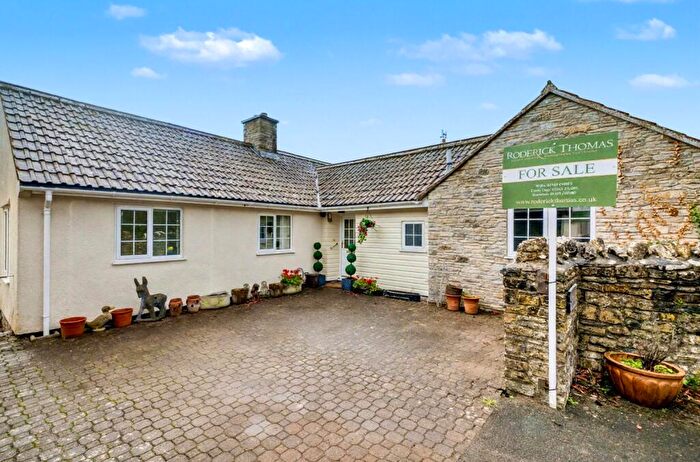 3 Bedroom Detached Bungalow For Sale In Chapel Allerton, Nr. Wedmore, BS26