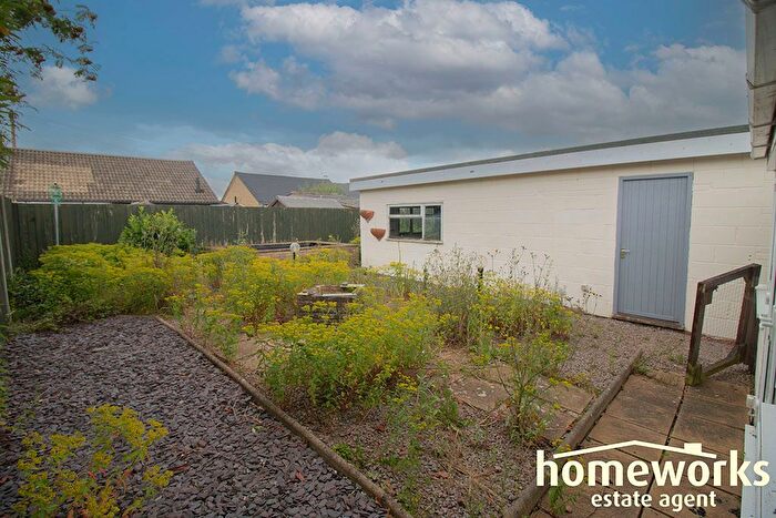 2 Bedroom Bungalow For Sale In Laburnum Crescent, Dereham, NR19