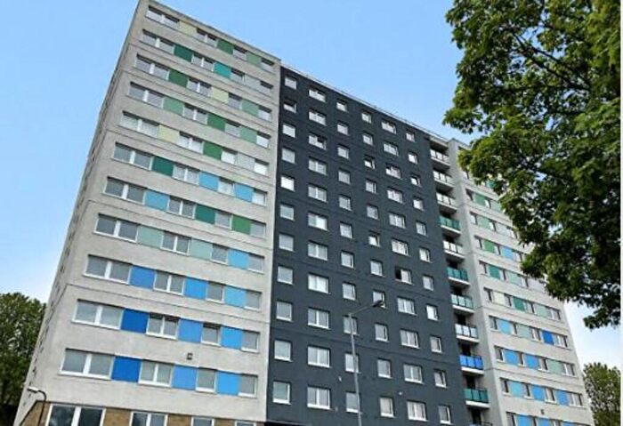 2 Bedroom Flat To Rent In Bentley Court, Keighley, BD21
