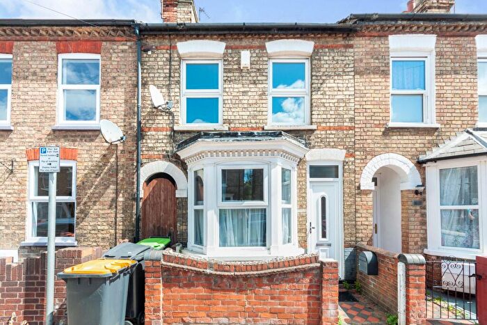 3 Bedroom House To Rent In Edward Road, Bedford, MK42
