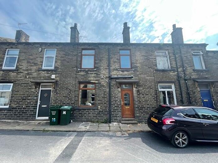 2 Bedroom Terraced House To Rent In Commercial Street, Queensbury, Bradford, BD13