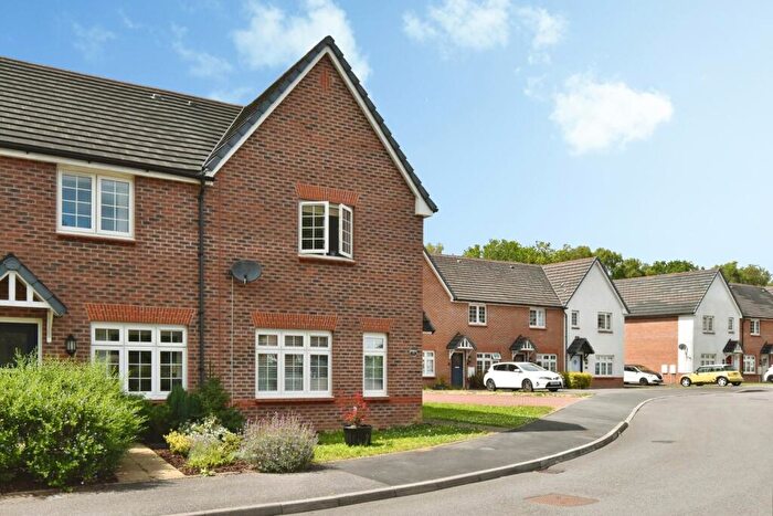 2 Bedroom Semi-Detached House For Sale In Clos Gelli Wen, Alltwen, Pontardawe, Swansea, SA8