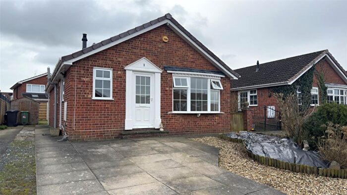 2 Bedroom Bungalow To Rent In Ox Calder Close, Dunnington, York, YO19