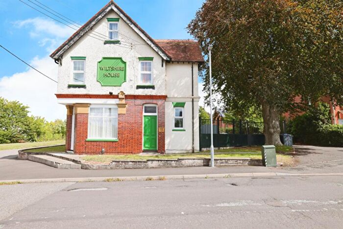 1 Bedroom Flat For Sale In Simonds Road, Ludgershall, Andover, SP11