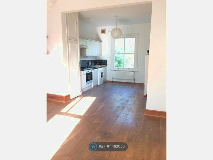 2 Bedroom Flat To Rent In Fiveways Road, London, SW9