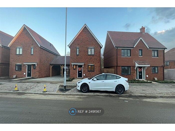 3 Bedroom Detached House To Rent In Honeysuckle Avenue, Willesborough, Ashford, TN24