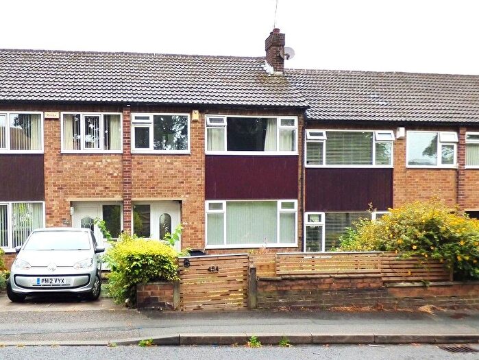 3 Bedroom Town House For Sale In Broad Lane, Leeds, LS13