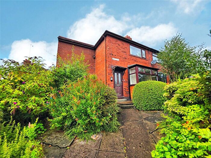3 Bedroom Semi-Detached House For Sale In Cedar Street, Ashton-under-Lyne, Greater Manchester, OL6