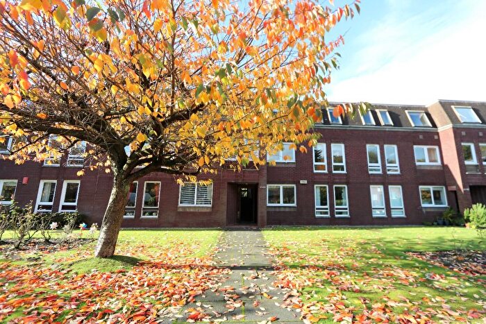 2 Bedroom Flat To Rent In Clarence Gardens, Glasgow, G11