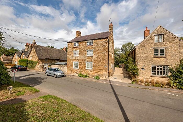 4 Bedroom Cottage For Sale In Freehold Street, Lower Heyford, OX25