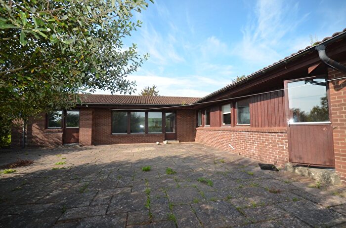 4 Bedroom Detached Bungalow For Sale In Llangwyryfon, Aberystwyth, SY23