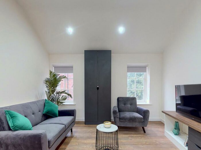 1 Bedroom Apartment To Rent In Clarendon Road, Leeds, West Yorkshire, LS2