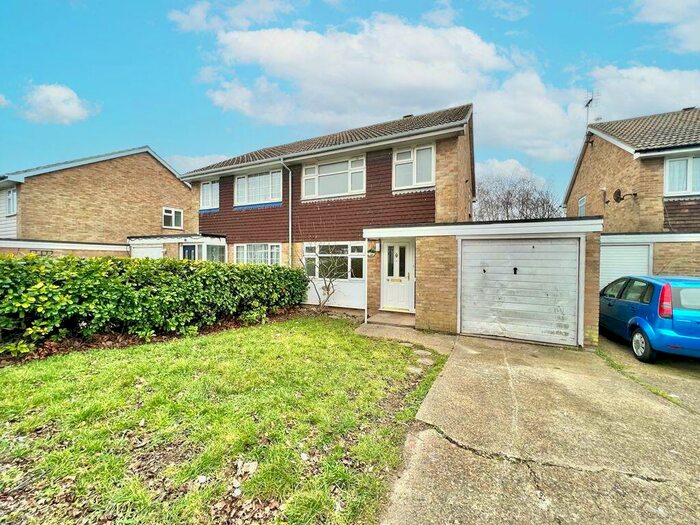 3 Bedroom Terraced House To Rent In William Avenue, Margate, CT9