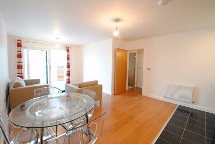 2 Bedroom Flat To Rent In Barge Walk, City Peninsula, London, SE10