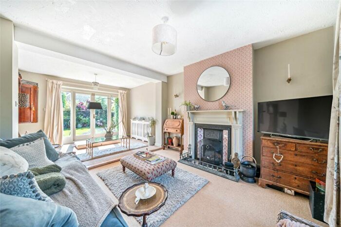 3 Bedroom Detached House To Rent In London Road, Bozeat, Northamptonshire, NN29