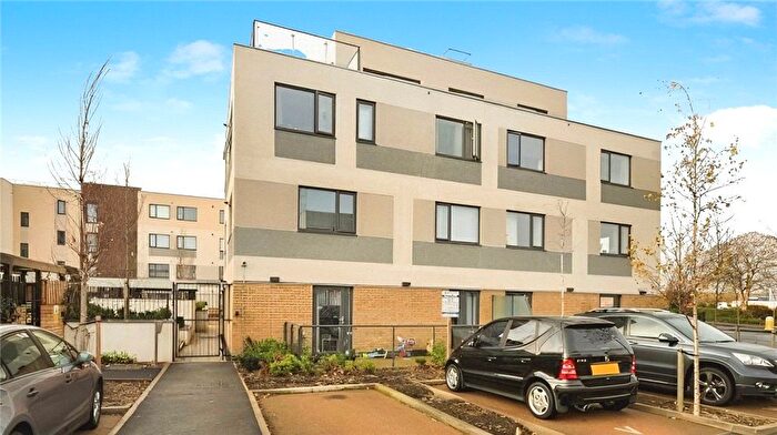 2 Bedroom Flat To Rent In Town Lane, Stanwell, Staines-Upon-Thames, Surrey, TW19