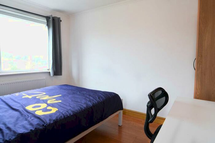 4 Bedroom Semi-Detached House To Rent In Wolseley Road, Brighton, BN1