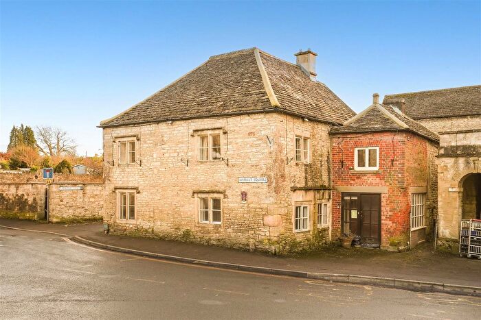 4 Bedroom End Of Terrace House For Sale In Market Square, Minchinhampton, GL6