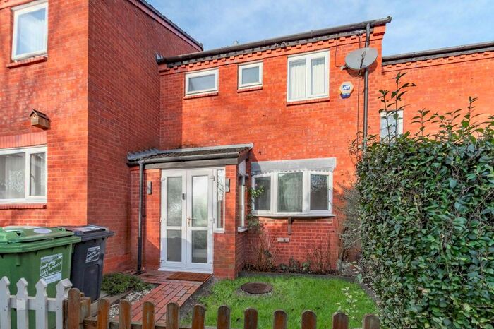 3 Bedroom Terraced House To Rent In Upper Field Close, Redditch, Worcestershire, B98