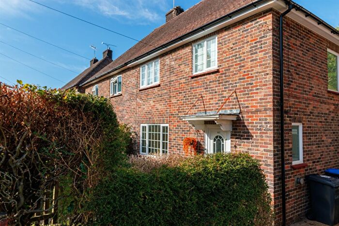 3 Bedroom Semi Detached House For Sale In Woodlands Road, East Grinstead, RH19
