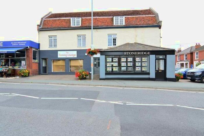 2 Bedroom Flat To Rent In Victoria Place, Brightlingsea, Colchester, CO7