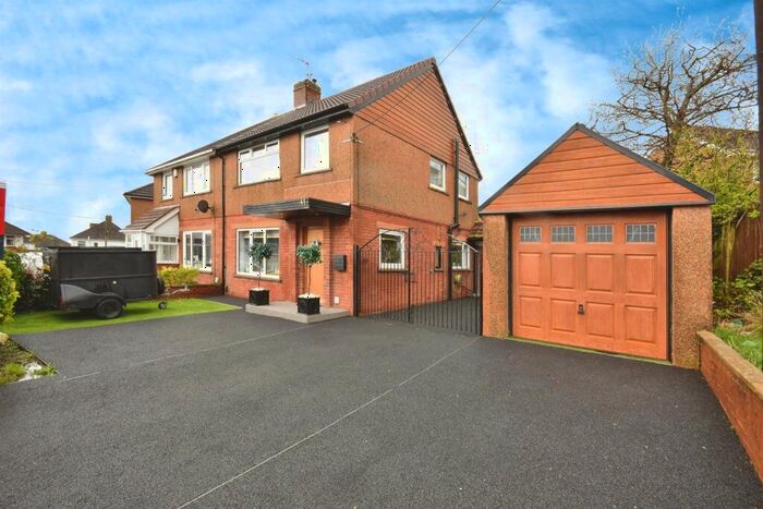 3 Bedroom Semi Detached House For Sale In Hawthorn Road, Barry, CF62