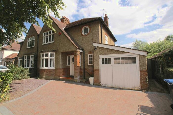 3 Bedroom Property To Rent In Selwyn Avenue, Hatfield, AL10