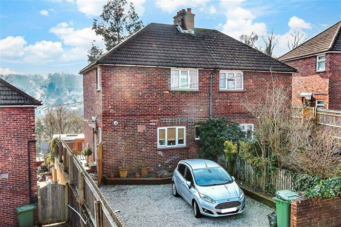 2 Bedroom Semi-Detached House For Sale In Grange Road, Tunbridge Wells, Kent, TN4