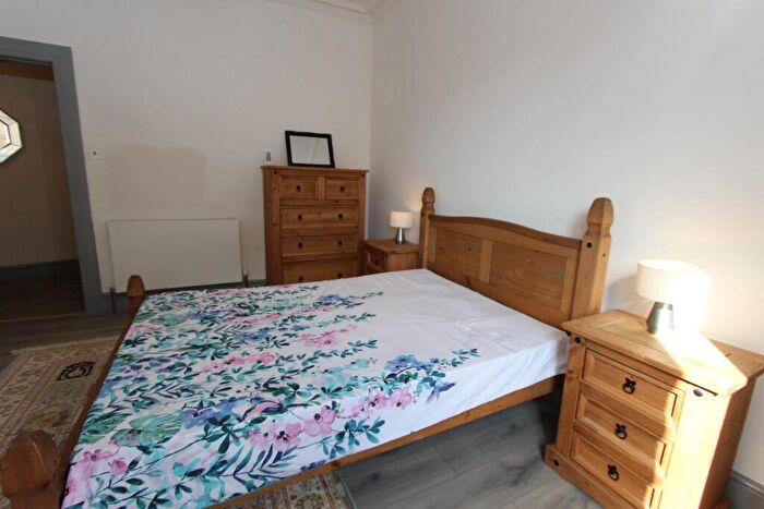 1 Bedroom Flat To Rent In Dalry Road, Dalry, Edinburgh, EH11
