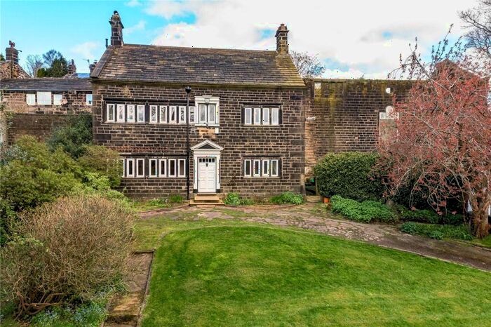 5 Bedroom Detached House For Sale In Eastwood Lane, Todmorden, West Yorkshire, OL14