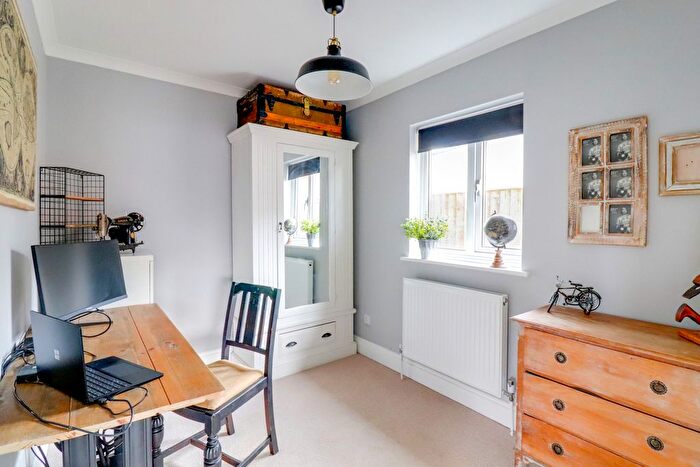 4 Bedroom Detached House For Sale In Clifton Avenue, Benfleet, SS7