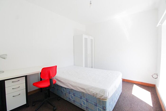 1 Bedroom House To Rent In John Street, Treforest, CF37