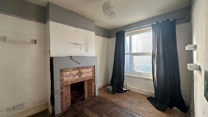 2 Bedroom Terraced House For Sale In Palmerston Road, Croydon, Surrey, CR0