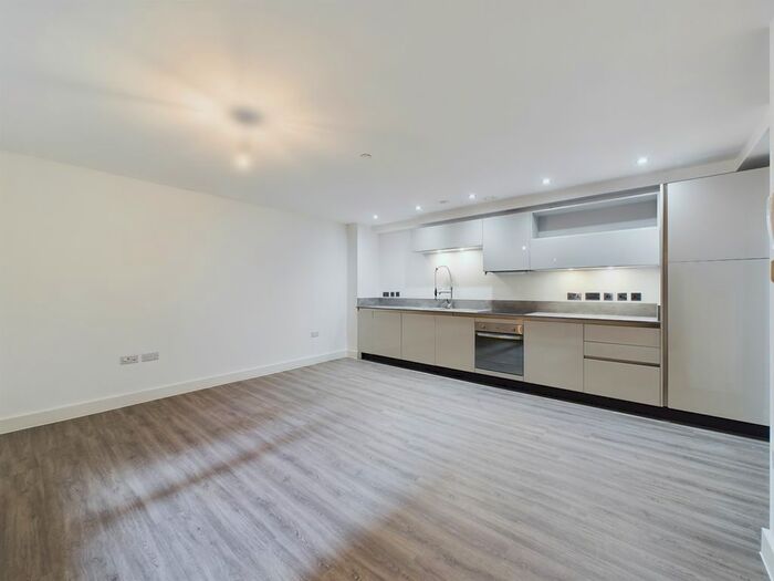 2 Bedroom Flat To Rent In Hurst Street, City Centre, Liverpool, L1