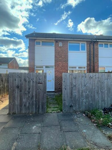 2 Bedroom End Of Terrace House To Rent In Cardigan Close, Eston Middlesbrough, TS6