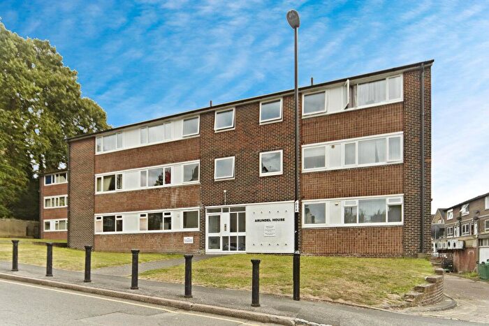 2 Bedroom Flat For Sale In Heathfield Road, Croydon, CR0