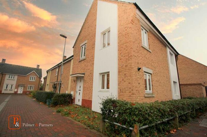 3 Bedroom End Of Terrace House To Rent In Richmond Road, Colchester, Essex, CO2