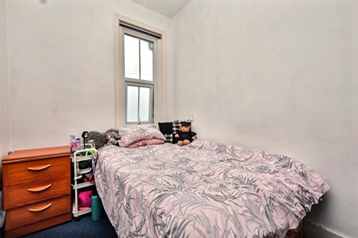 3 Bedroom Terraced House For Sale In Channel View Road, Eastbourne, BN22