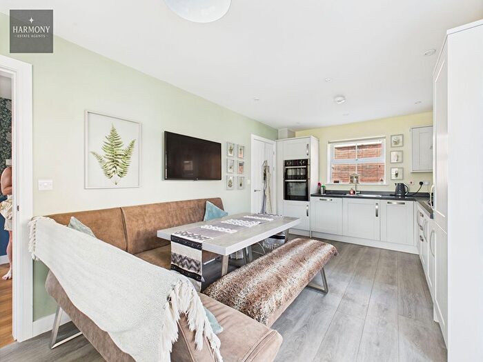 3 Bedroom Detached House For Sale In Old Forge Close, Kegworth, DE74