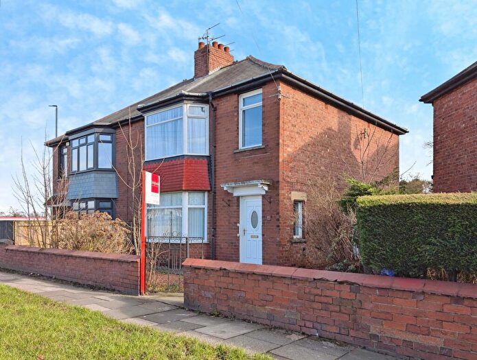 3 Bedroom Flat For Sale In Coast Road, North Shields, Tyne And Wear, NE29