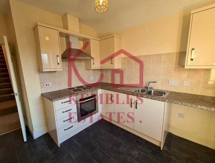 2 Bedroom Apartment To Rent In High Street, Bentley, DN5