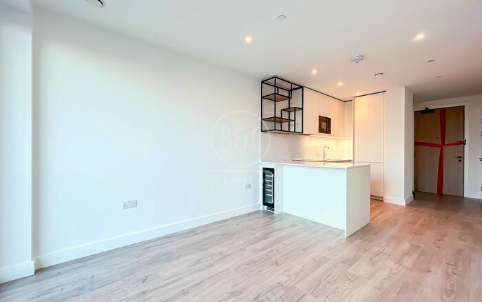 1 Bedroom Studio To Rent In Lavey House, Grand Union, Wembley, HA0