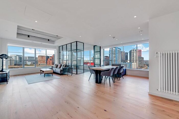 2 Bedroom Apartment To Rent In Douglass Tower, Goodluck Hope, London, E14