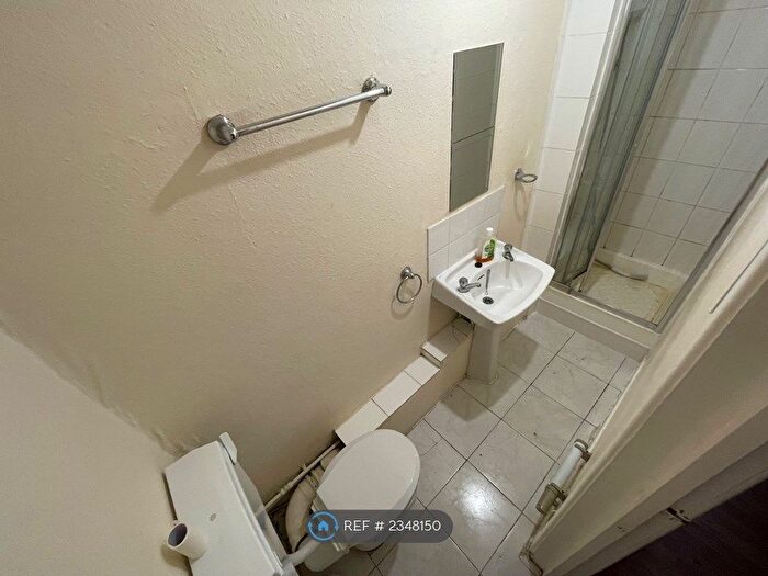 3 Bedroom Flat To Rent In Park Street, Bristol, BS1