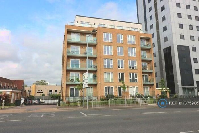 2 Bedroom Flat To Rent In Southchurch Avenue, Southend-On-Sea, SS1