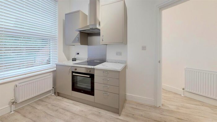 2 Bedroom Flat To Rent In Cheriton High Street, Folkestone, CT19